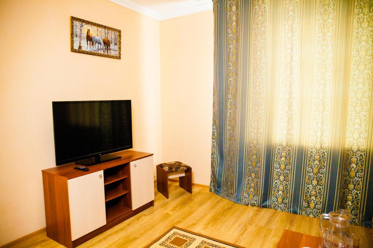 בורובויה Hotel Nurlytau מראה חיצוני תמונה